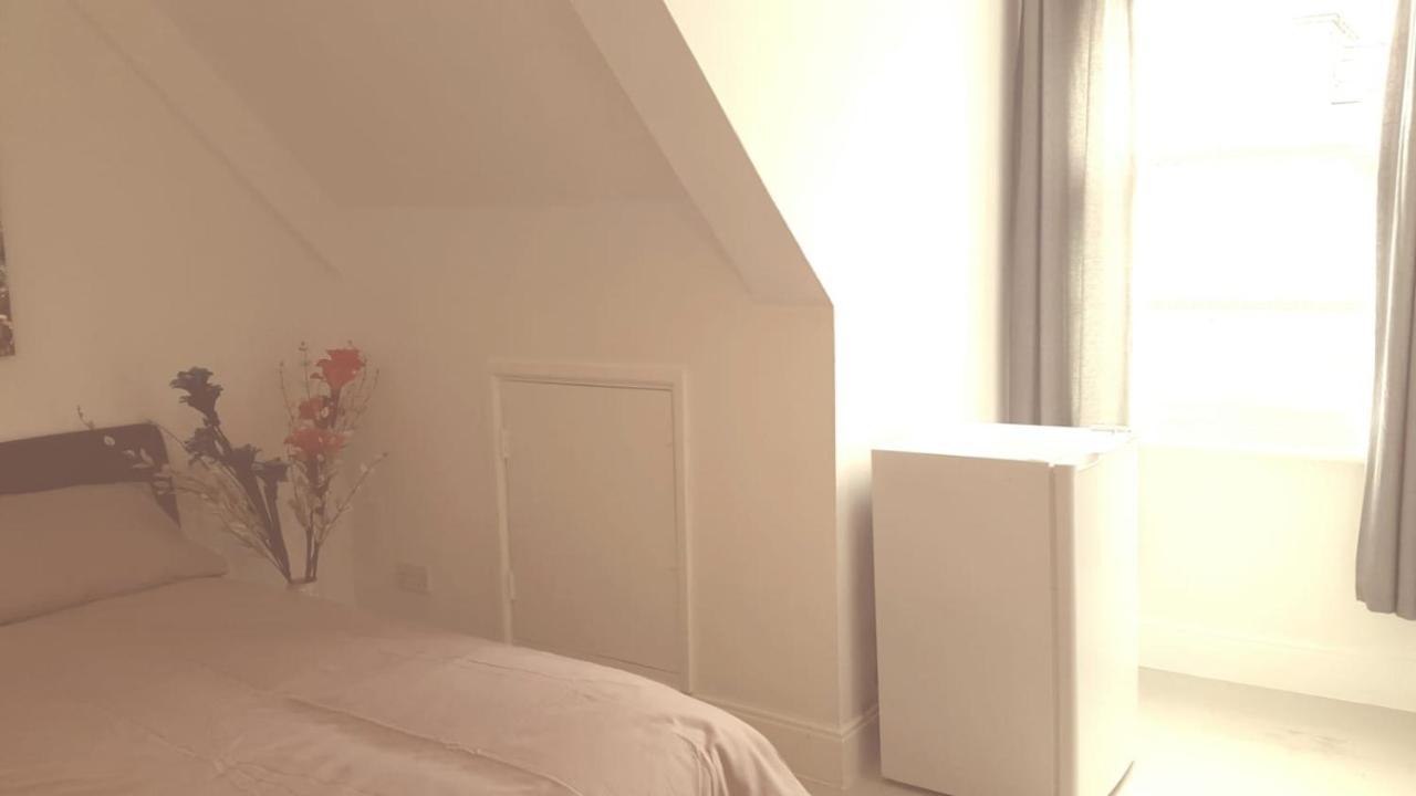 Palace Surf Lodge New Quay エクステリア 写真