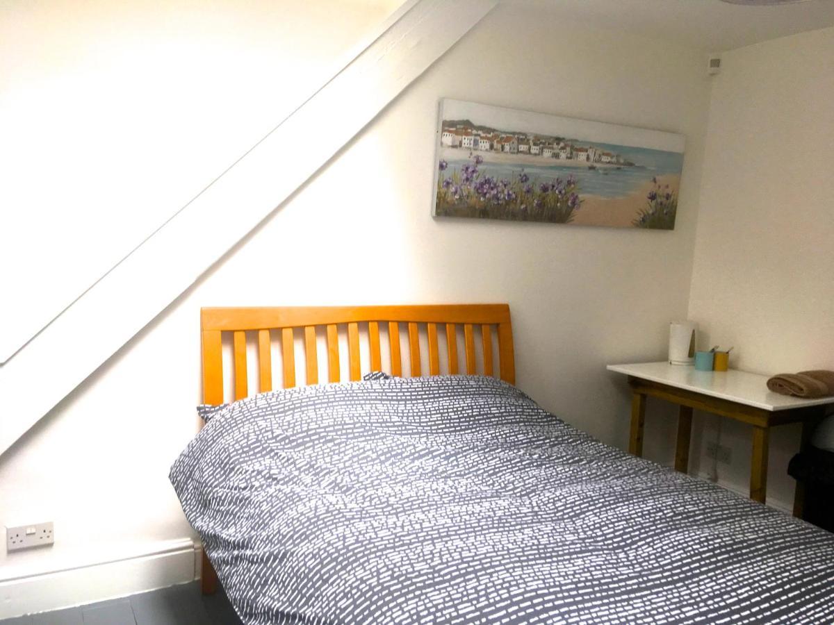 Palace Surf Lodge New Quay エクステリア 写真