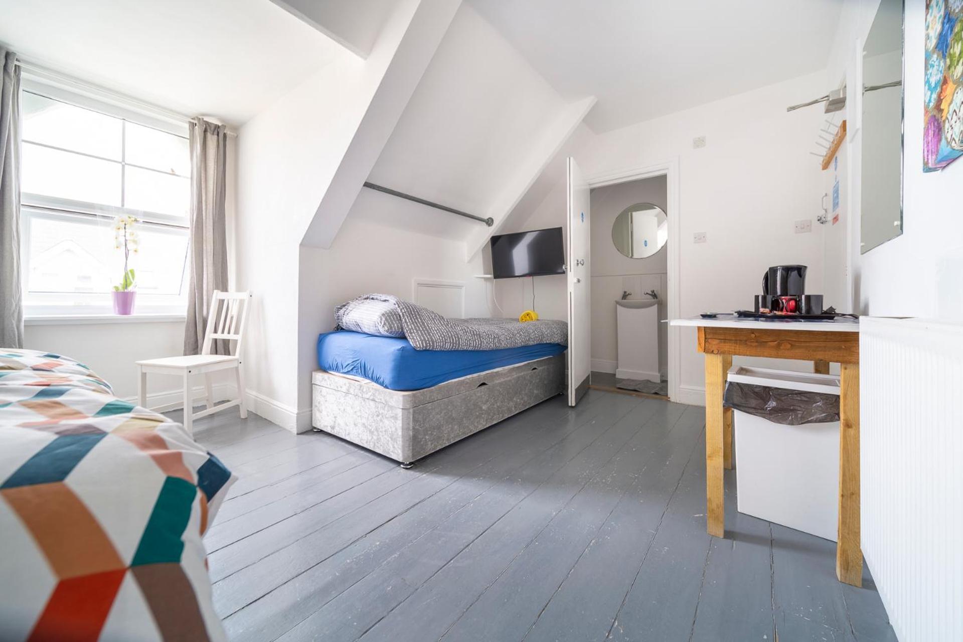 Palace Surf Lodge New Quay エクステリア 写真