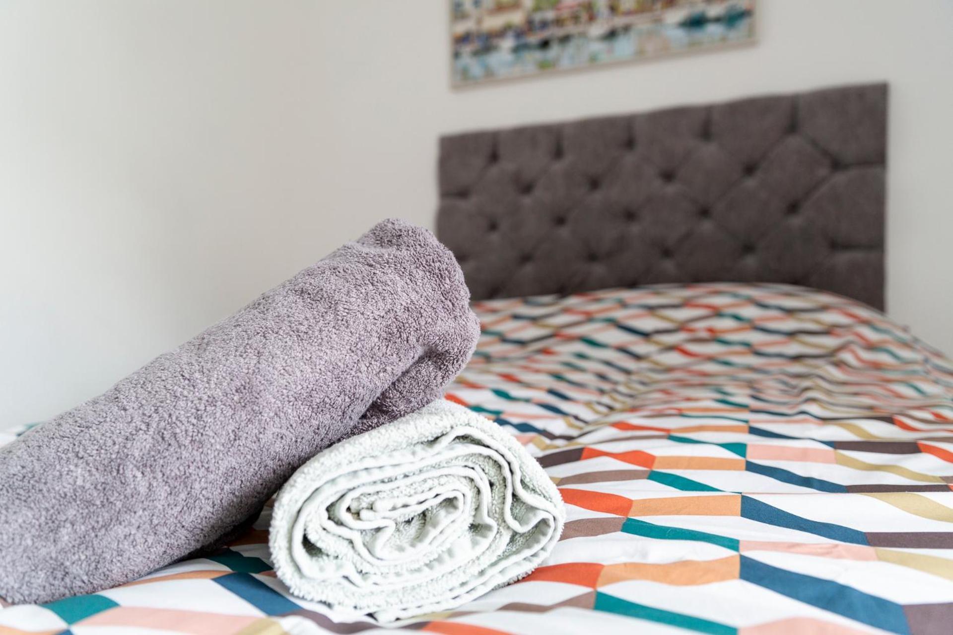Palace Surf Lodge New Quay エクステリア 写真
